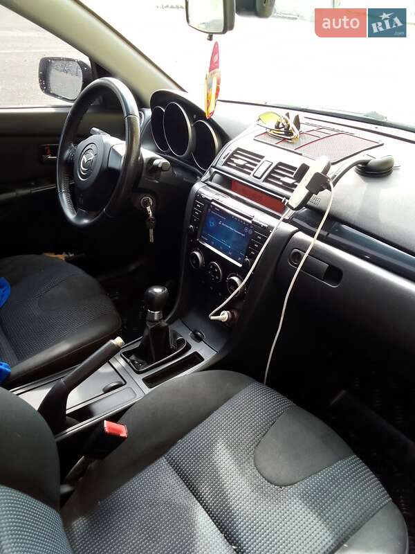 Седан Mazda 3 2005 в Біляївці
