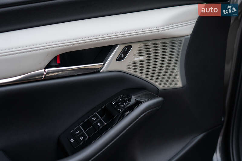 Седан Mazda 3 2020 в Киеве