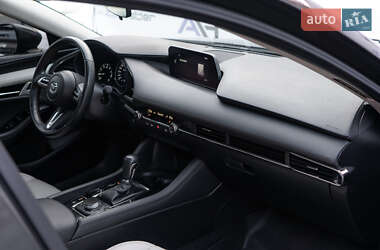 Седан Mazda 3 2020 в Киеве