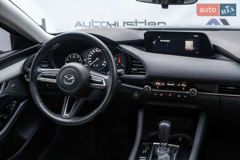 Седан Mazda 3 2020 в Киеве