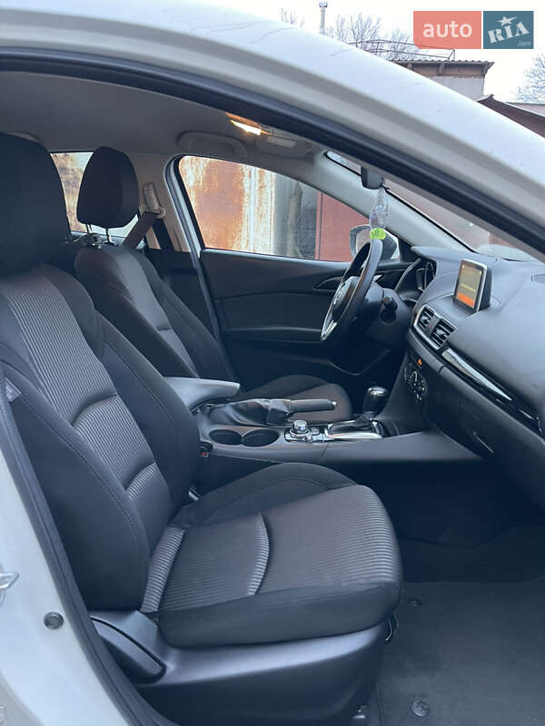 Седан Mazda 3 2014 в Одесі