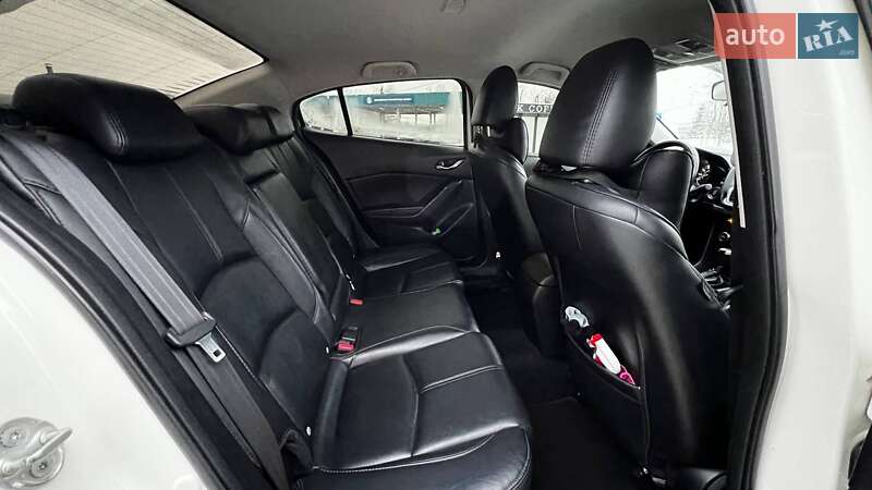 Седан Mazda 3 2017 в Києві фото 34 Седан Mazda 3 2017 в Києві