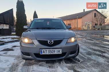 Седан Mazda 3 2004 в Косове