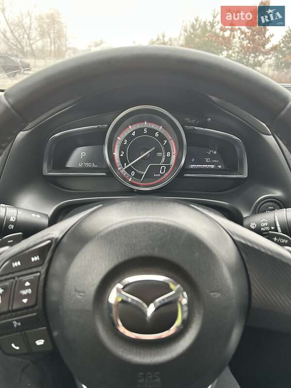 Седан Mazda 3 2015 в Івано-Франківську