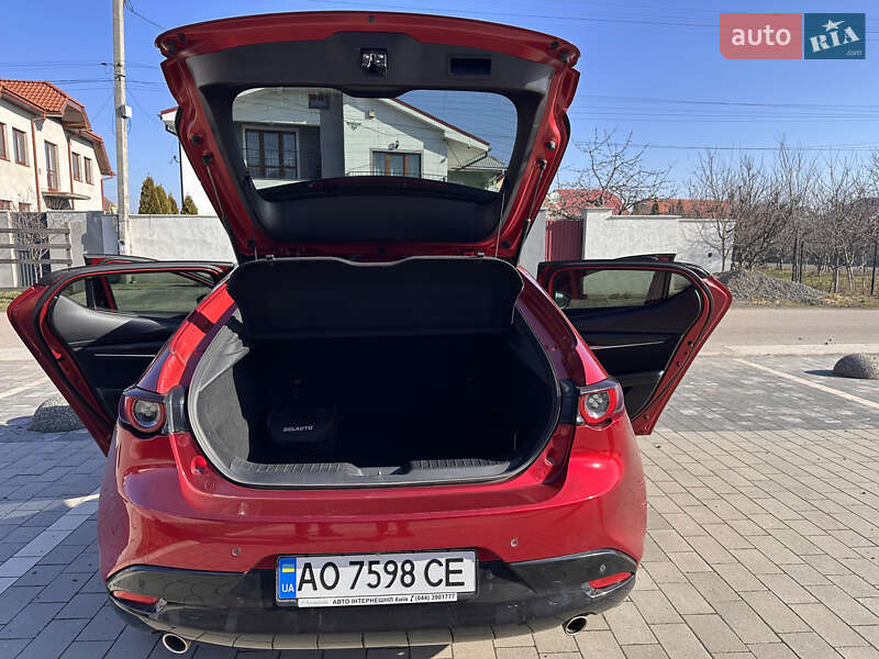 Хэтчбек Mazda 3 2019 в Ужгороде