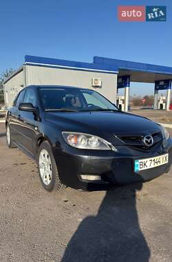 Хэтчбек Mazda 3 2007 в Сарнах