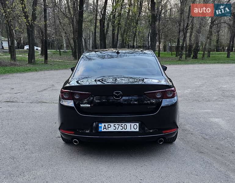 Седан Mazda 3 2018 в Запорожье