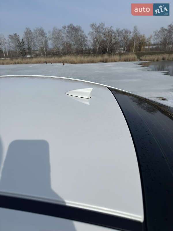 Седан Mazda 3 2019 в Харькове