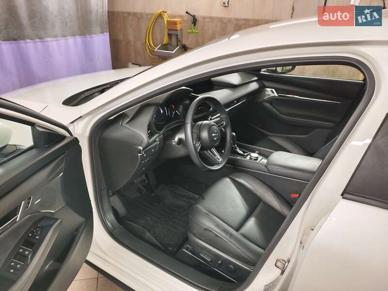 Седан Mazda 3 2020 в Києві