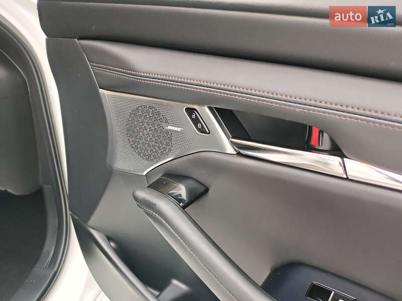 Седан Mazda 3 2020 в Києві