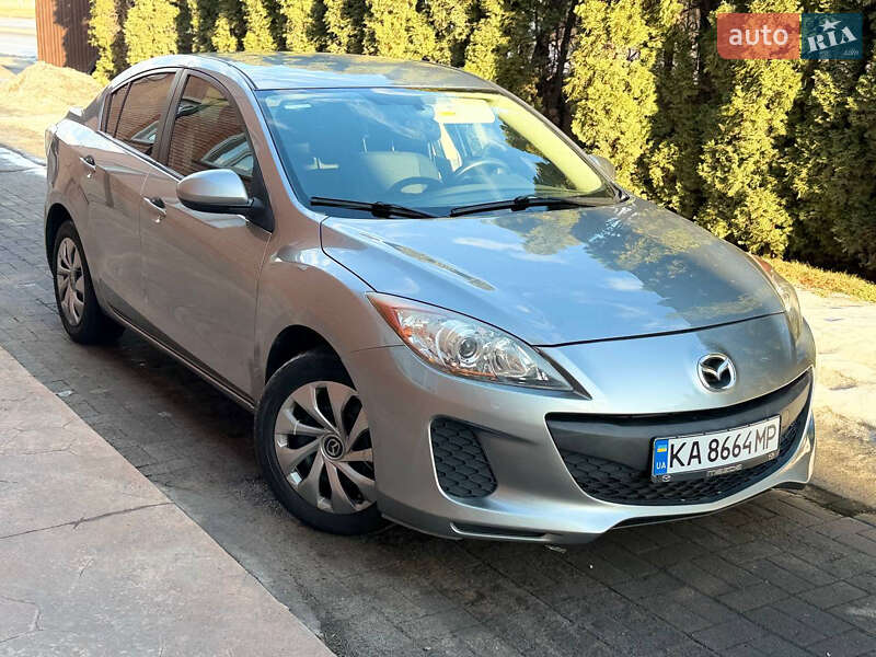 Седан Mazda 3 2013 в Києві