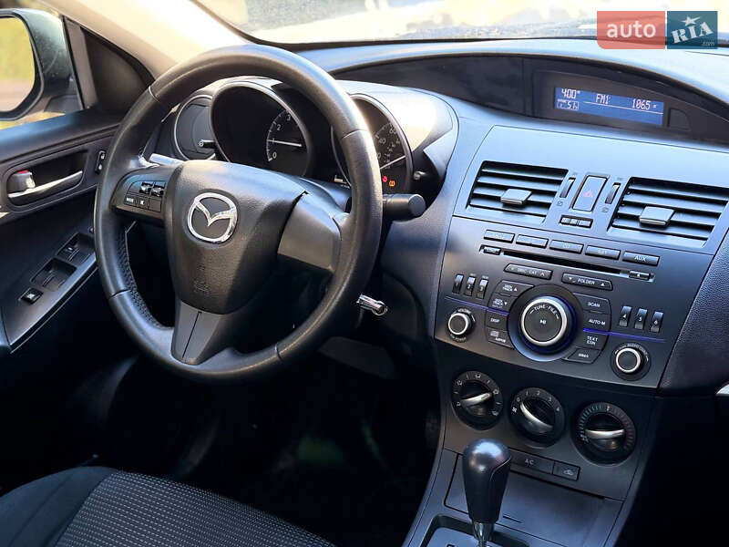 Седан Mazda 3 2013 в Києві