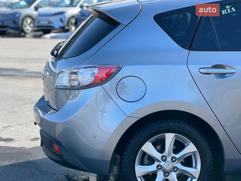 Хэтчбек Mazda 3 2011 в Львове