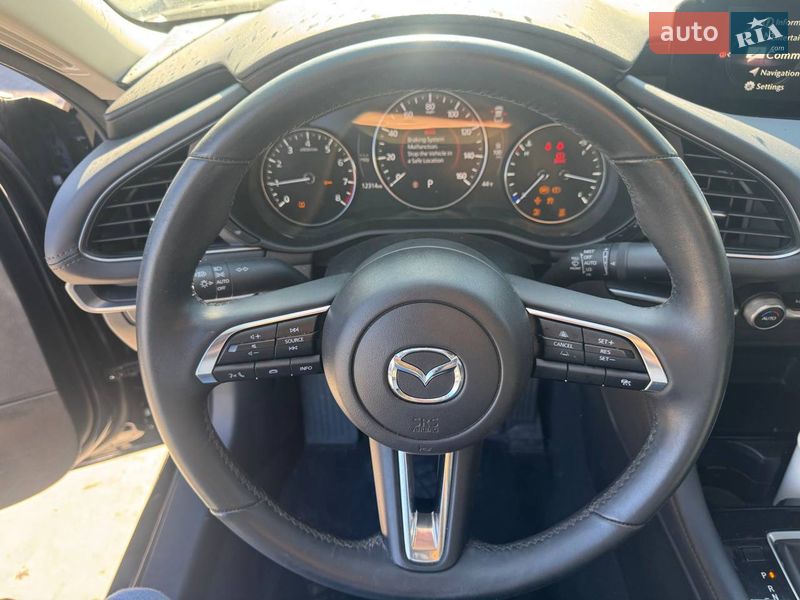 Седан Mazda 3 2024 в Львові