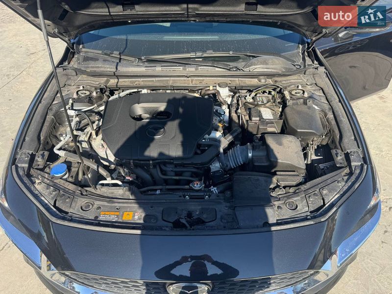 Седан Mazda 3 2024 в Львове
