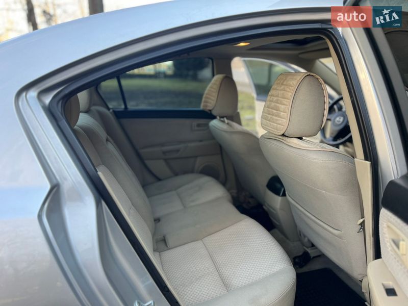 Седан Mazda 3 2006 в Николаеве