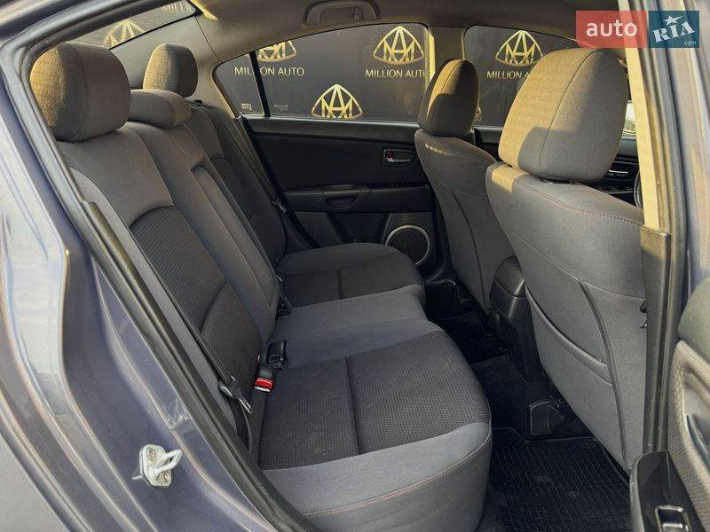 Седан Mazda 3 2008 в Киеве