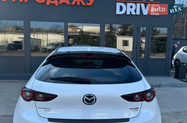 Хэтчбек Mazda 3 2024 в Киеве