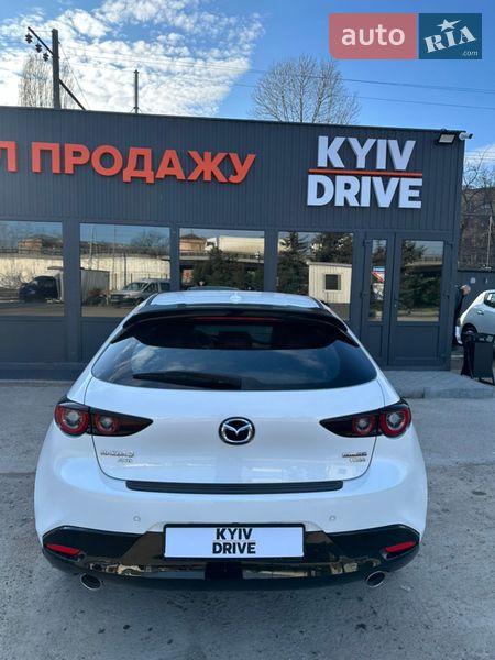 Хэтчбек Mazda 3 2024 в Киеве