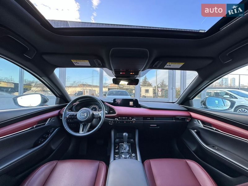 Хэтчбек Mazda 3 2024 в Киеве