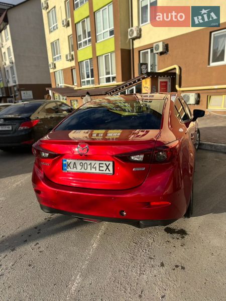 Седан Mazda 3 2016 в Киеве