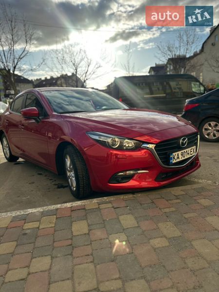 Седан Mazda 3 2016 в Киеве