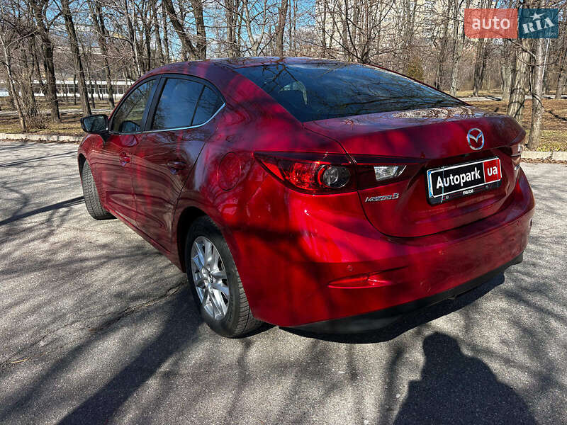 Седан Mazda 3 2016 в Запорожье