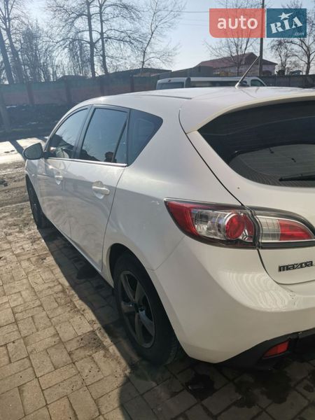 Хэтчбек Mazda 3 2010 в Киеве