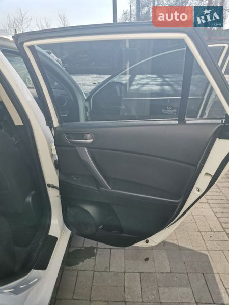Хэтчбек Mazda 3 2010 в Киеве