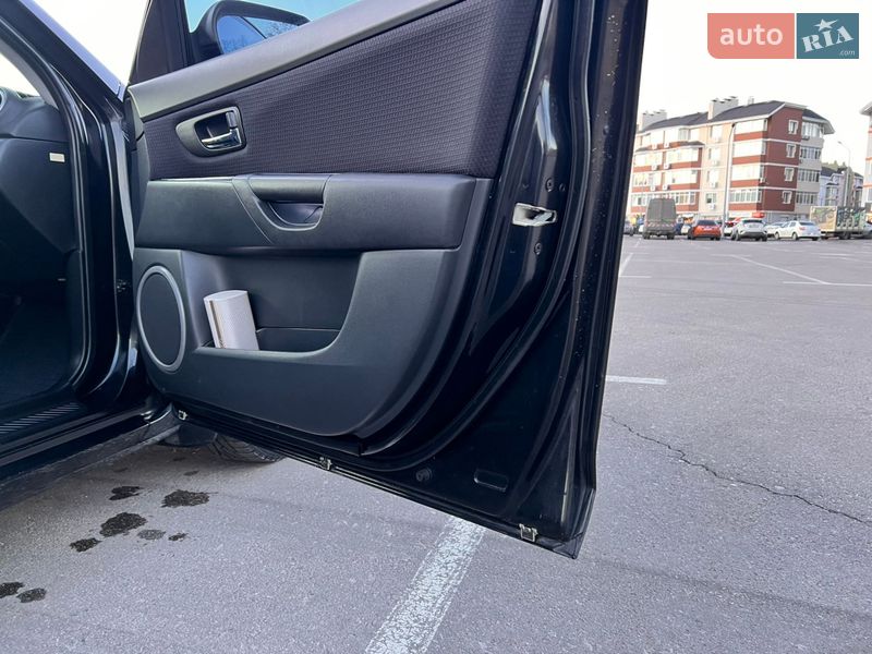 Седан Mazda 3 2008 в Киеве