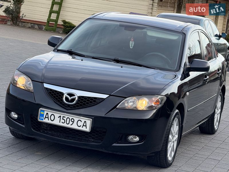 Седан Mazda 3 2008 в Міжгір'ї