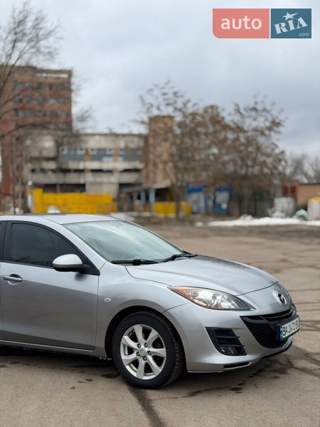 Седан Mazda 3 2010 в Кропивницькому