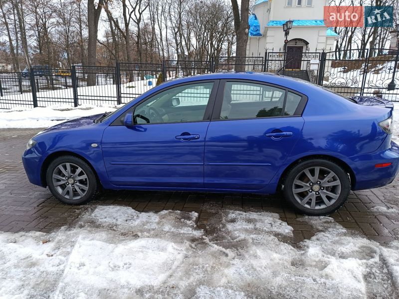 Седан Mazda 3 2007 в Прилуках