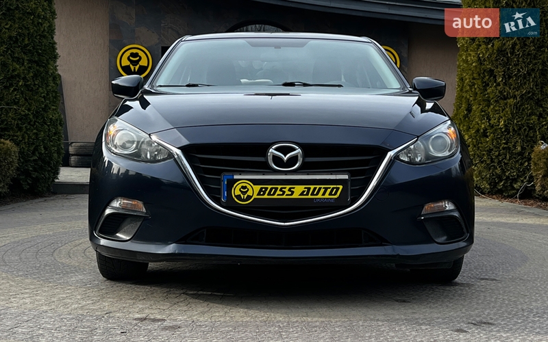 Седан Mazda 3 2015 в Львові