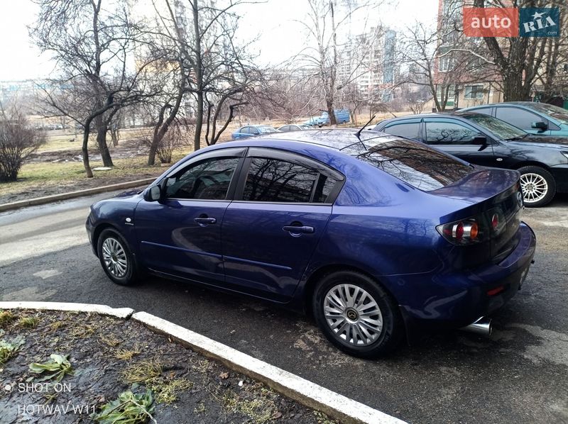 Седан Mazda 3 2006 в Кривом Роге