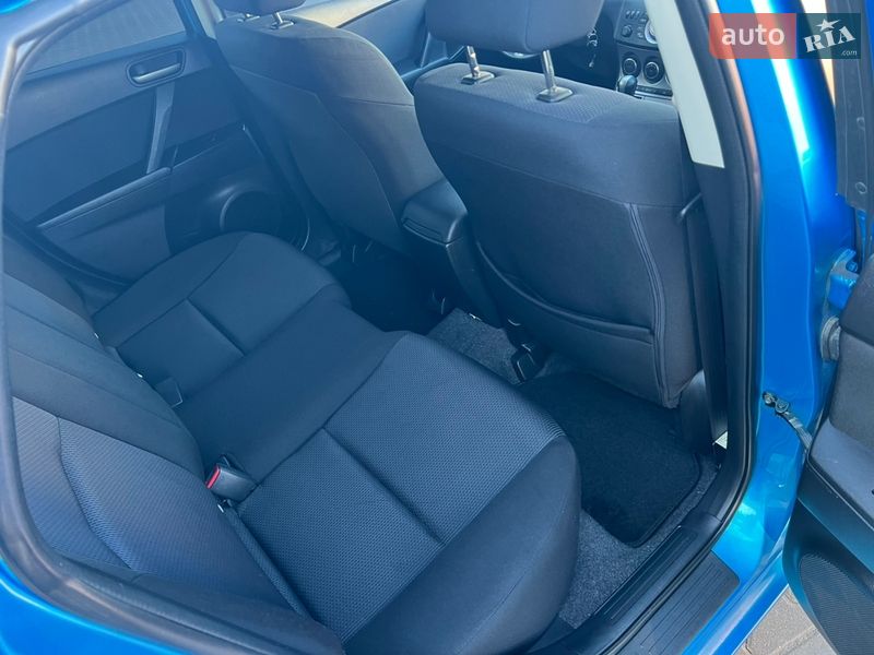 Хэтчбек Mazda 3 2010 в Житомире