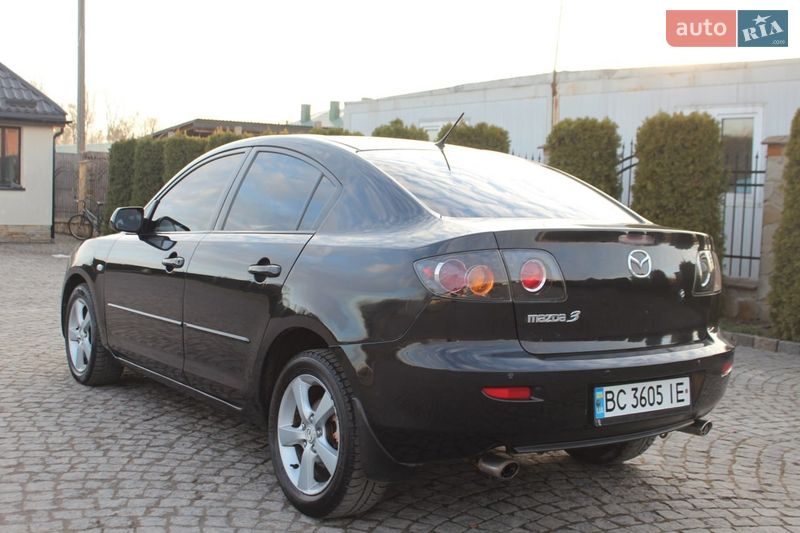 Седан Mazda 3 2006 в Жовкве