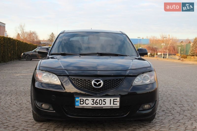 Седан Mazda 3 2006 в Жовкве