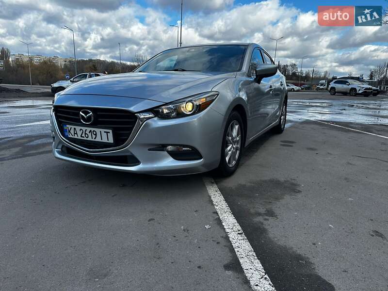 Седан Mazda 3 2016 в Виннице