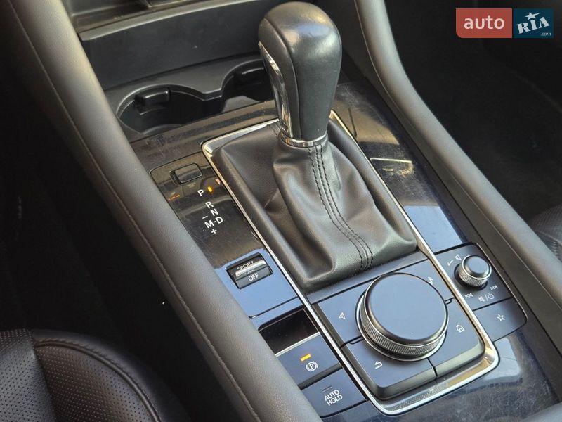 Седан Mazda 3 2019 в Киеве