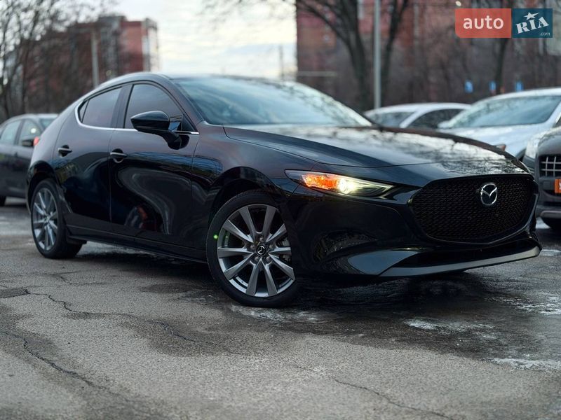 Хетчбек Mazda 3 2024 в Дніпрі