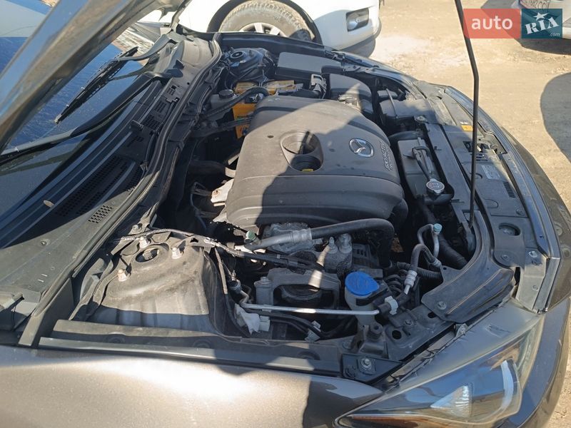 Хэтчбек Mazda 3 2013 в Днепре