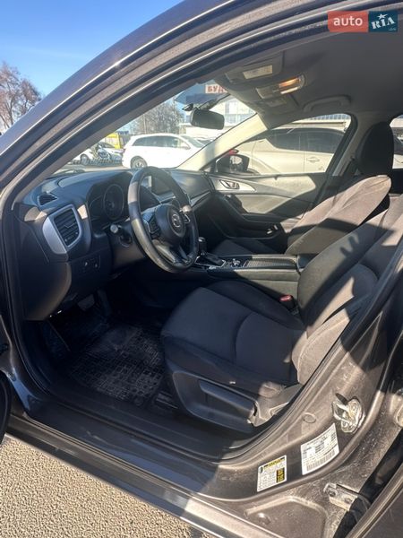 Хэтчбек Mazda 3 2017 в Днепре