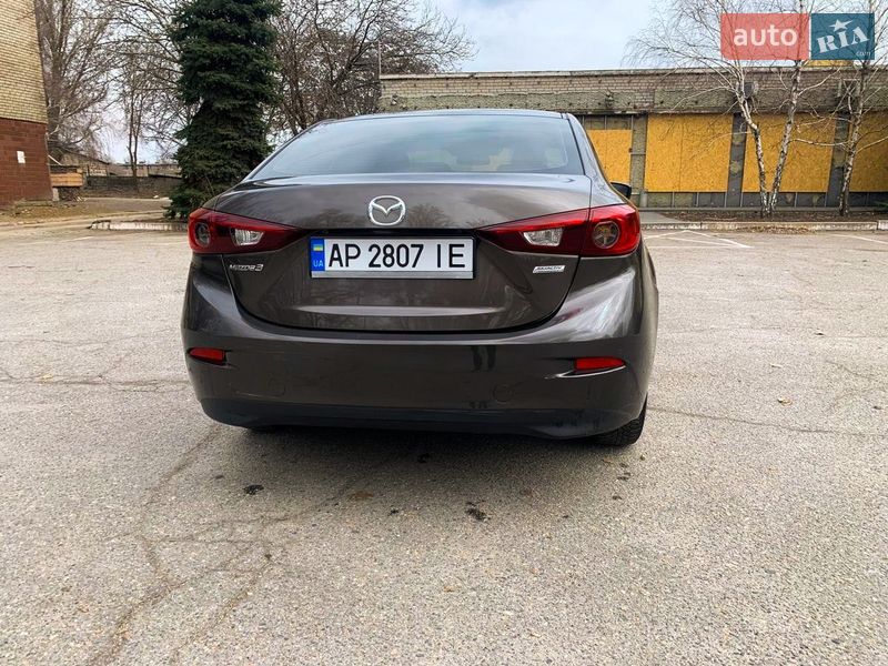 Седан Mazda 3 2015 в Запоріжжі