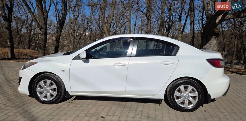 Седан Mazda 3 2011 в Кам'янець-Подільському