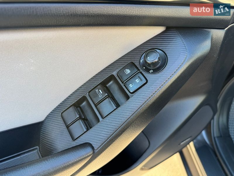 Седан Mazda 3 2016 в Києві