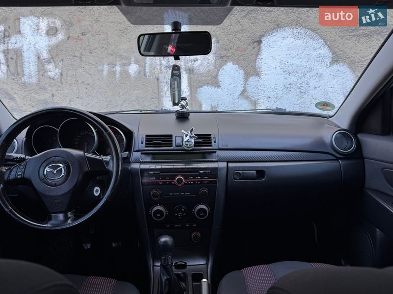 Хетчбек Mazda 3 2005 в Трускавці