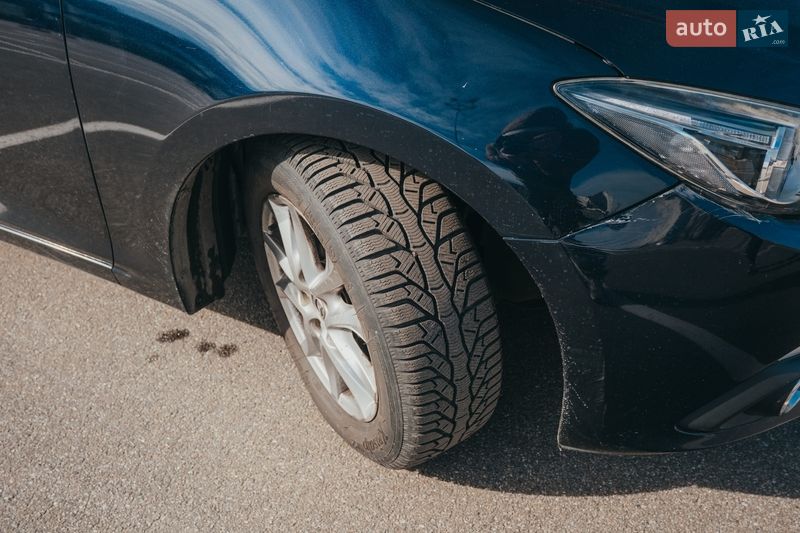 Хэтчбек Mazda 3 2016 в Киеве