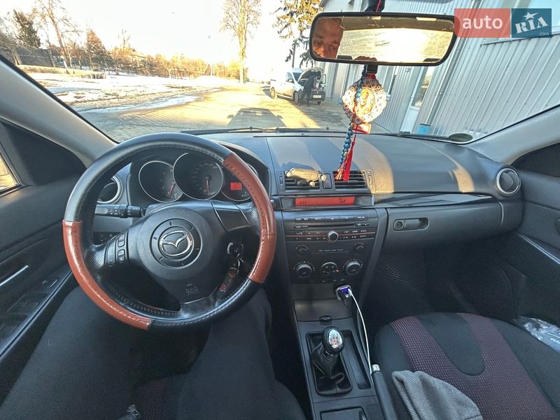 Седан Mazda 3 2004 в Сумах