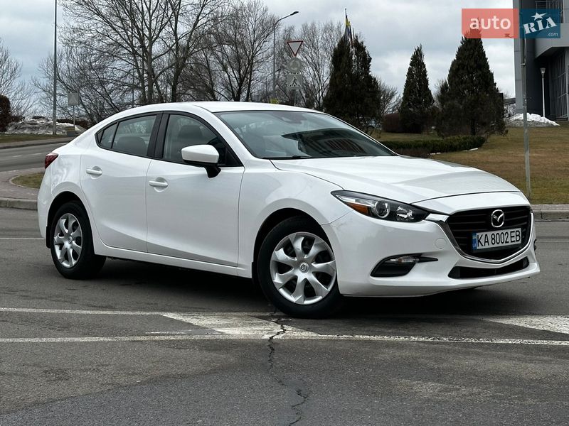 Седан Mazda 3 2018 в Києві